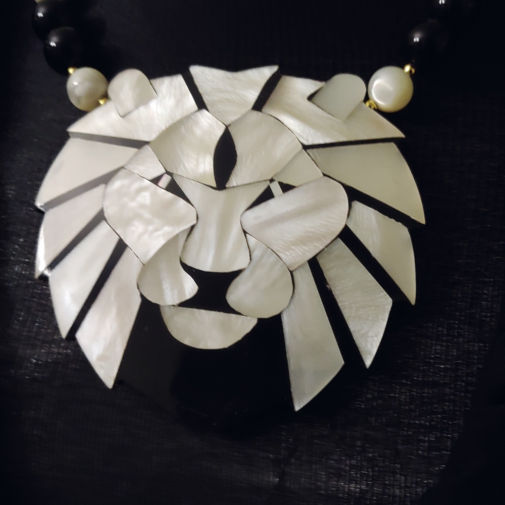 Women's Vintage Statement Necklace